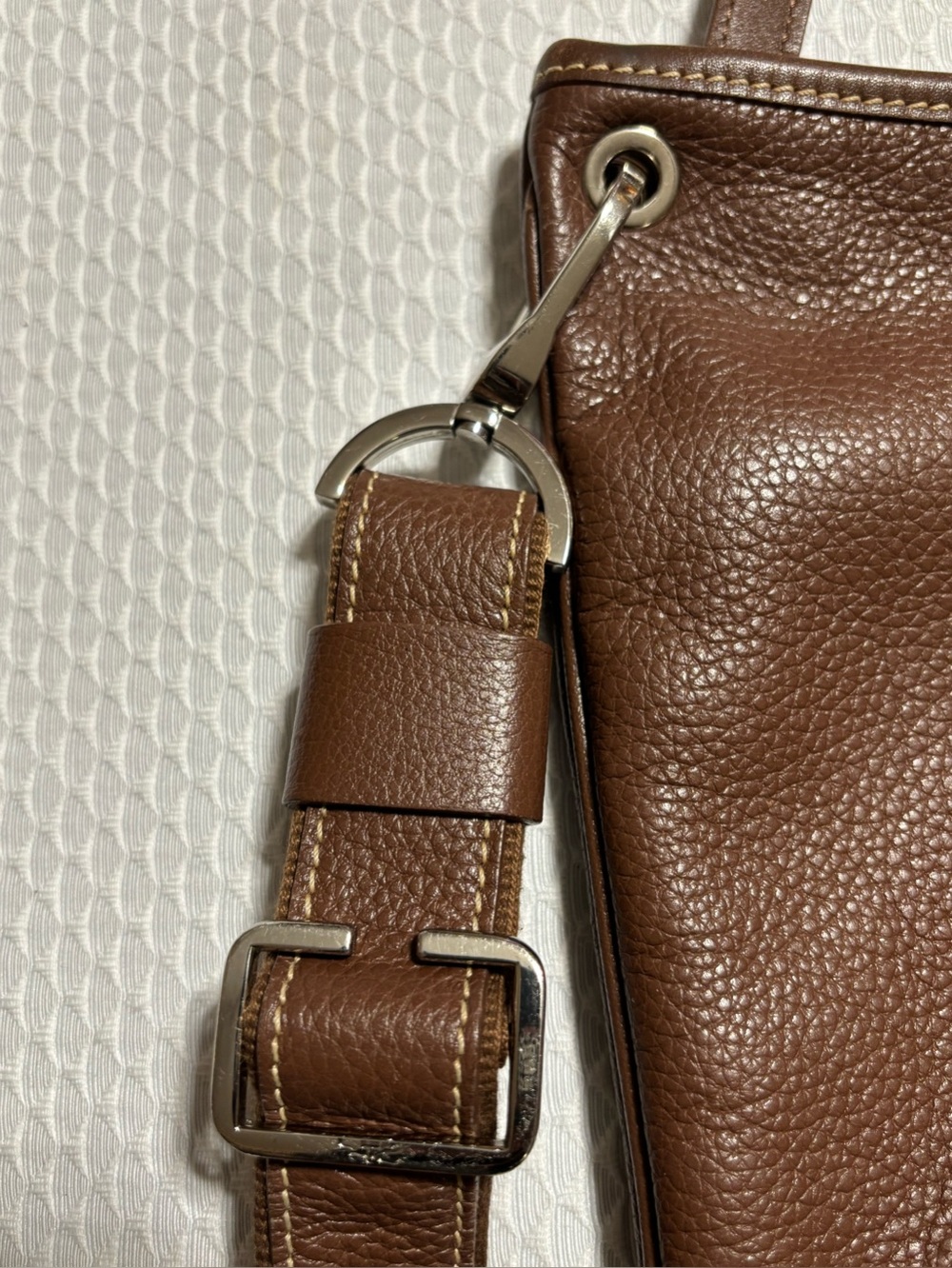 Longchamp Brown Leather Pebbled Crossbody Bag with Adjustable Strap - Picture 12 of 16